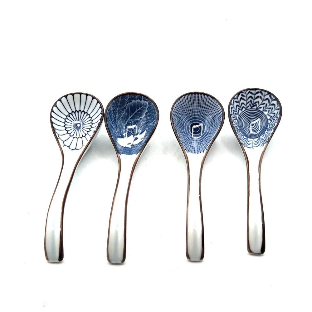 Asian Style Ceramic Soup Spoons Ramen Blue and White Set of 4